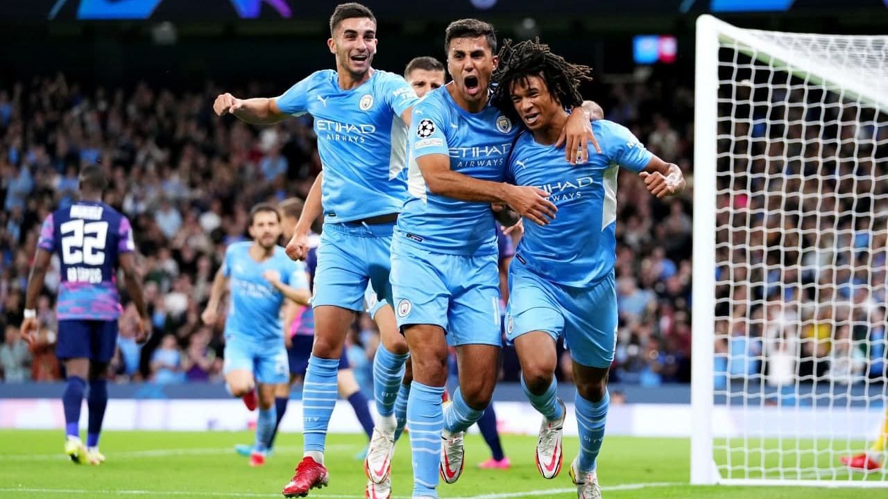 Отец игрока МанСити умер через несколько минут после дебютного гола футболиста в Лиге чемпионов Отец игрока МанСити умер через несколько минут после дебютного гола футболиста в Лиге чемпионов