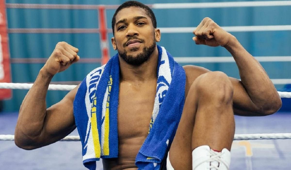 Джошуа натякнув на нокаут у бою з Усиком, який повторить долю Кличка: відео - новини боксу - Спорт 24 Джошуа натякнув на нокаут у бою з Усиком, який повторить долю Кличка: відео - новини боксу - Спорт 24