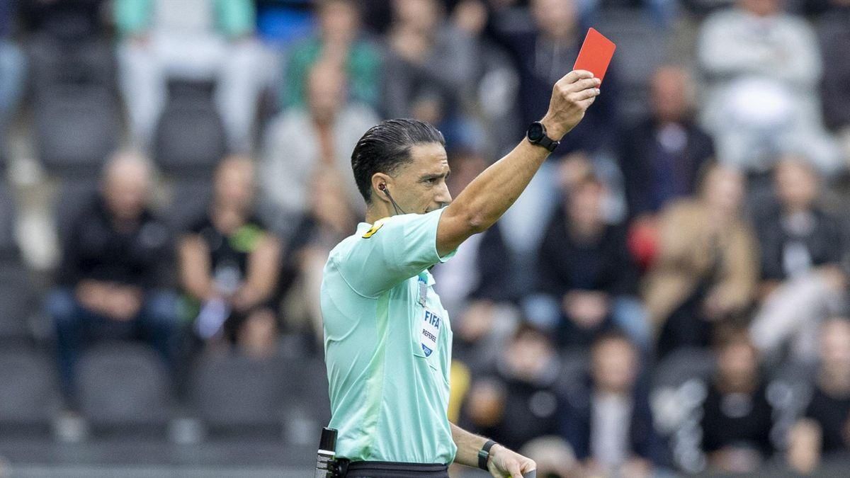 Российского игрока дисквалифицировали на 48 матчей: он головой сломал нос сопернику Российского игрока дисквалифицировали на 48 матчей: он головой сломал нос сопернику