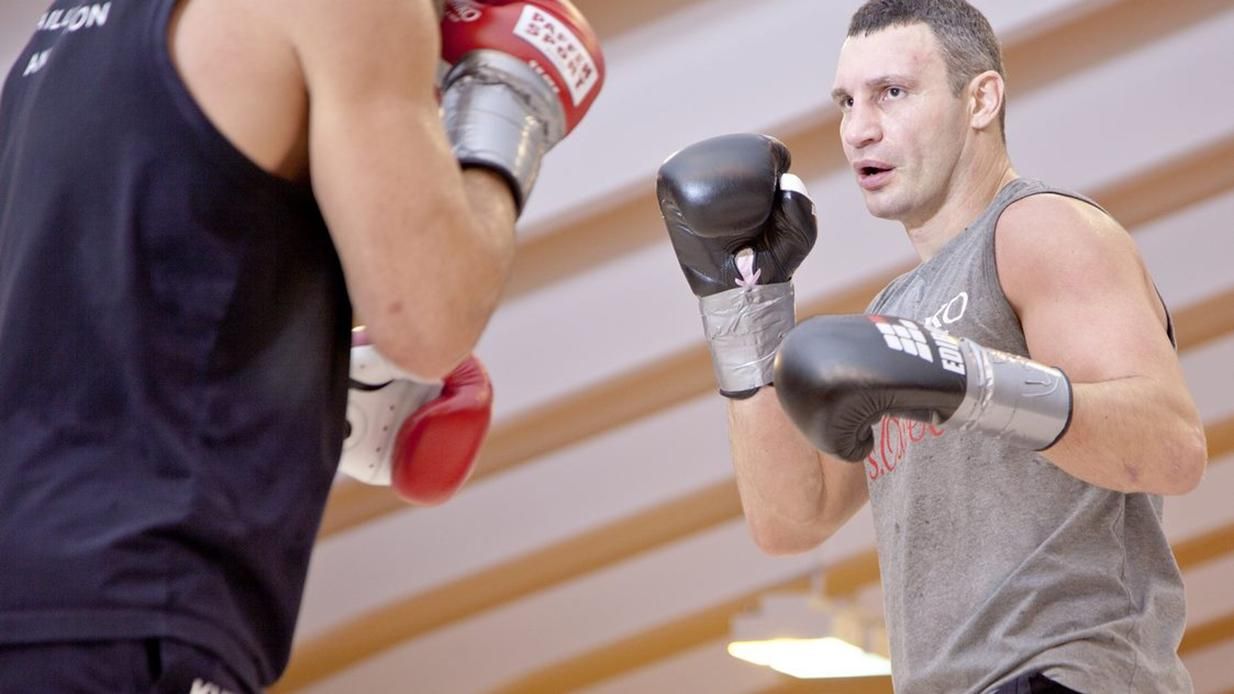 Виталий Кличко оценил шансы Усика в бою с Джошуа