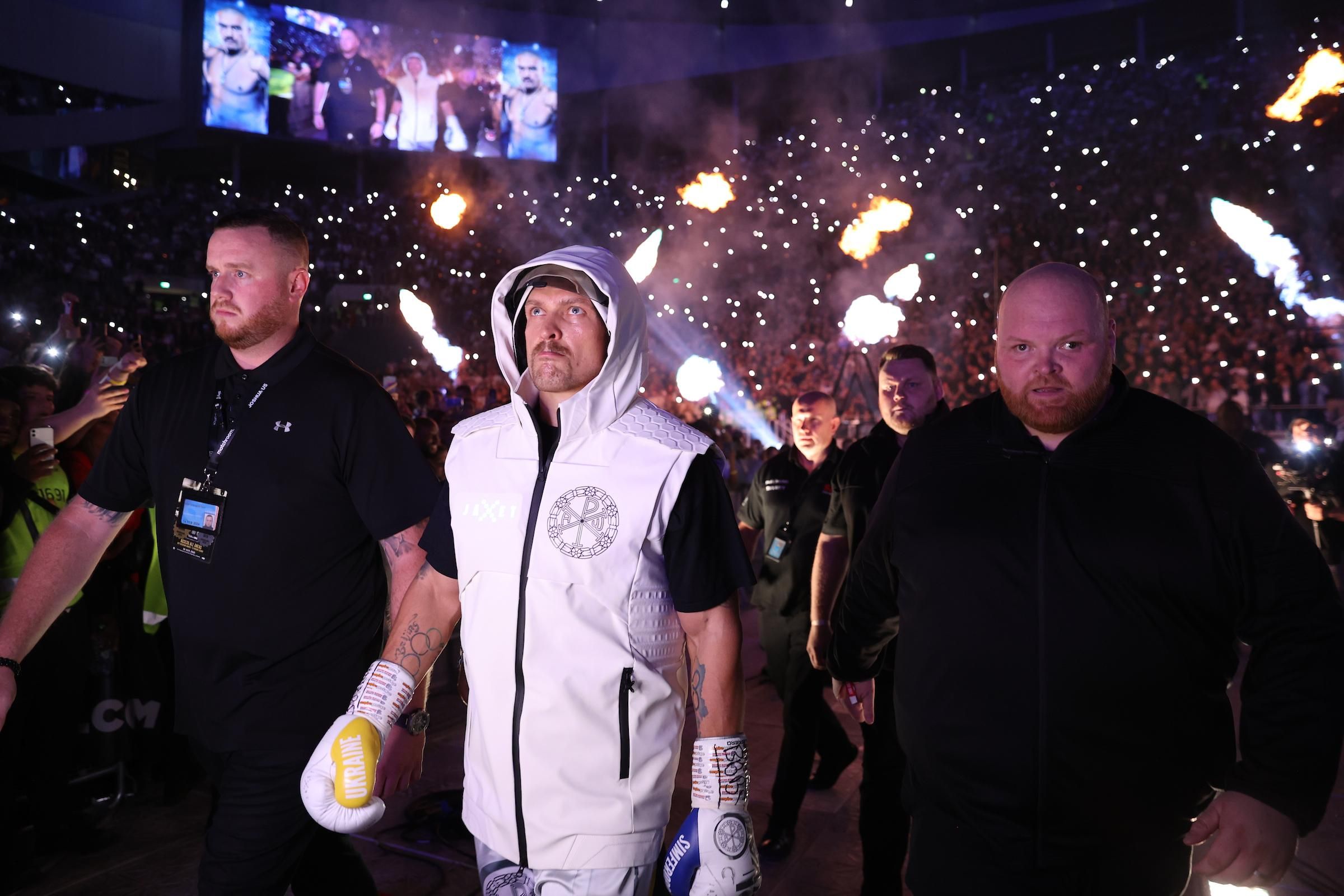 Усик зізнався, чому розмовляв українською у Лондоні - бокс новини - Спорт 24 Усик зізнався, чому розмовляв українською у Лондоні - бокс новини - Спорт 24