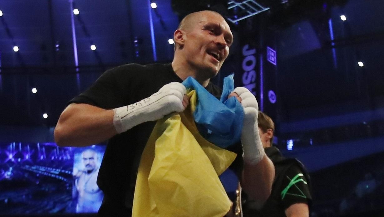 Усик зробив ексклюзивний подарунок Ілону Маску після перемоги над Джошуа - бокс новини - Спорт 24 Усик зробив ексклюзивний подарунок Ілону Маску після перемоги над Джошуа - бокс новини - Спорт 24