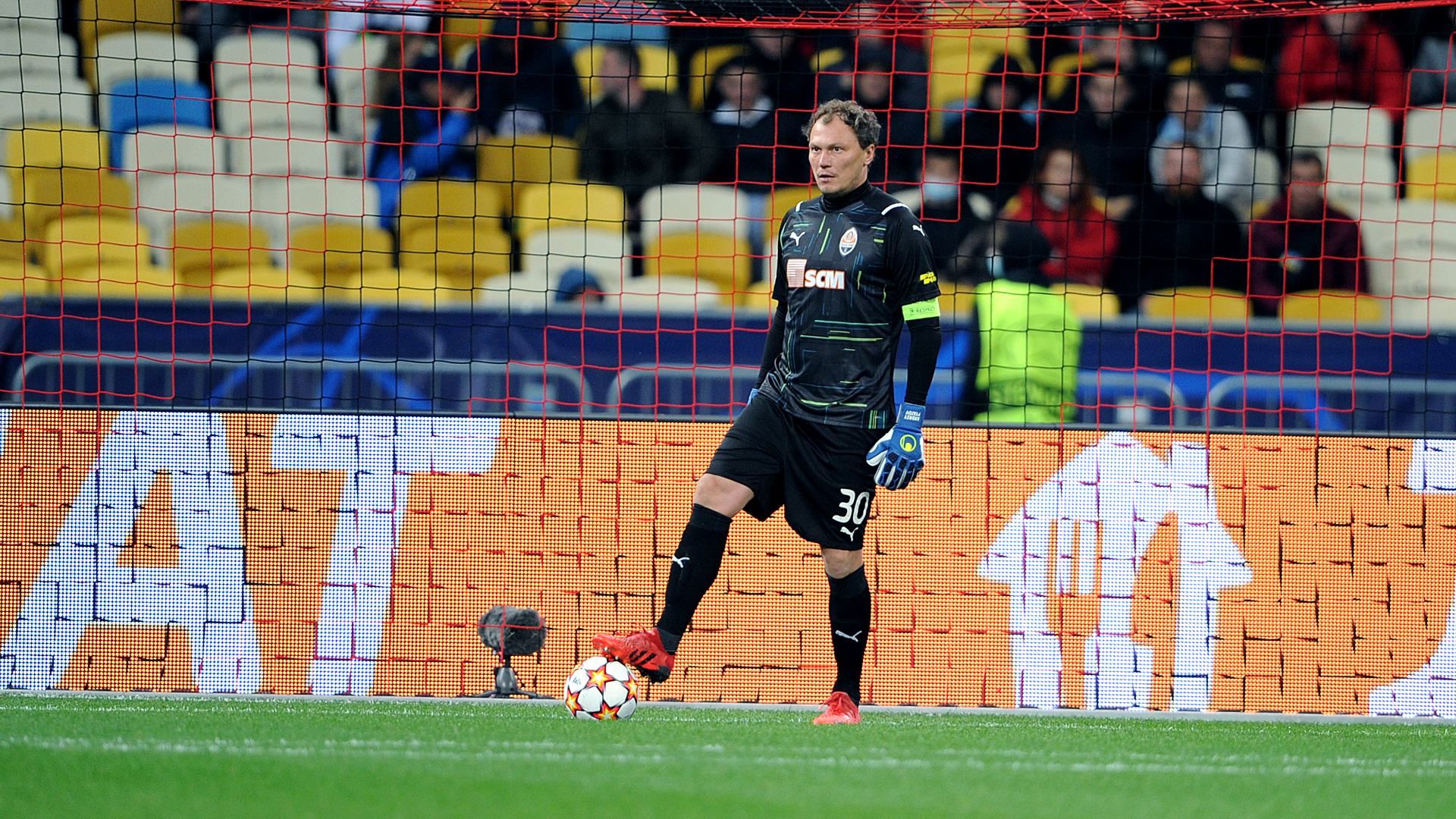 Пятов врятувався від ганебної серії росіянина Акінфєєва: воротар пропускав 27 матчів поспіль - Спорт 24 Пятов врятувався від ганебної серії росіянина Акінфєєва: воротар пропускав 27 матчів поспіль - Спорт 24