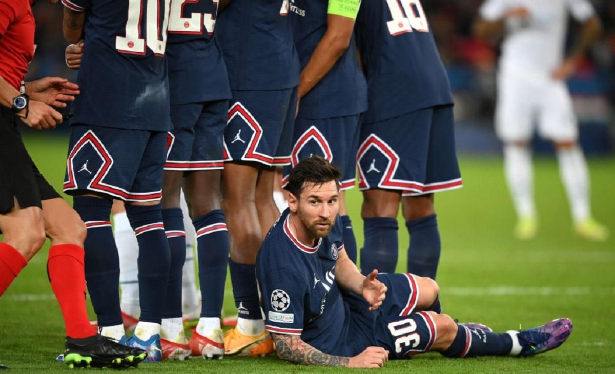 Поработал бревном: как Месси защищал стенку ПСЖ в Лиге чемпионов – фото Поработал бревном: как Месси защищал стенку ПСЖ в Лиге чемпионов – фото