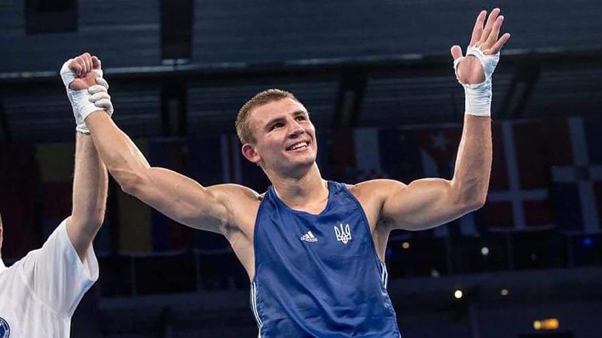 Украинец Александр Хижняк стал лучшим боксером 2021 года