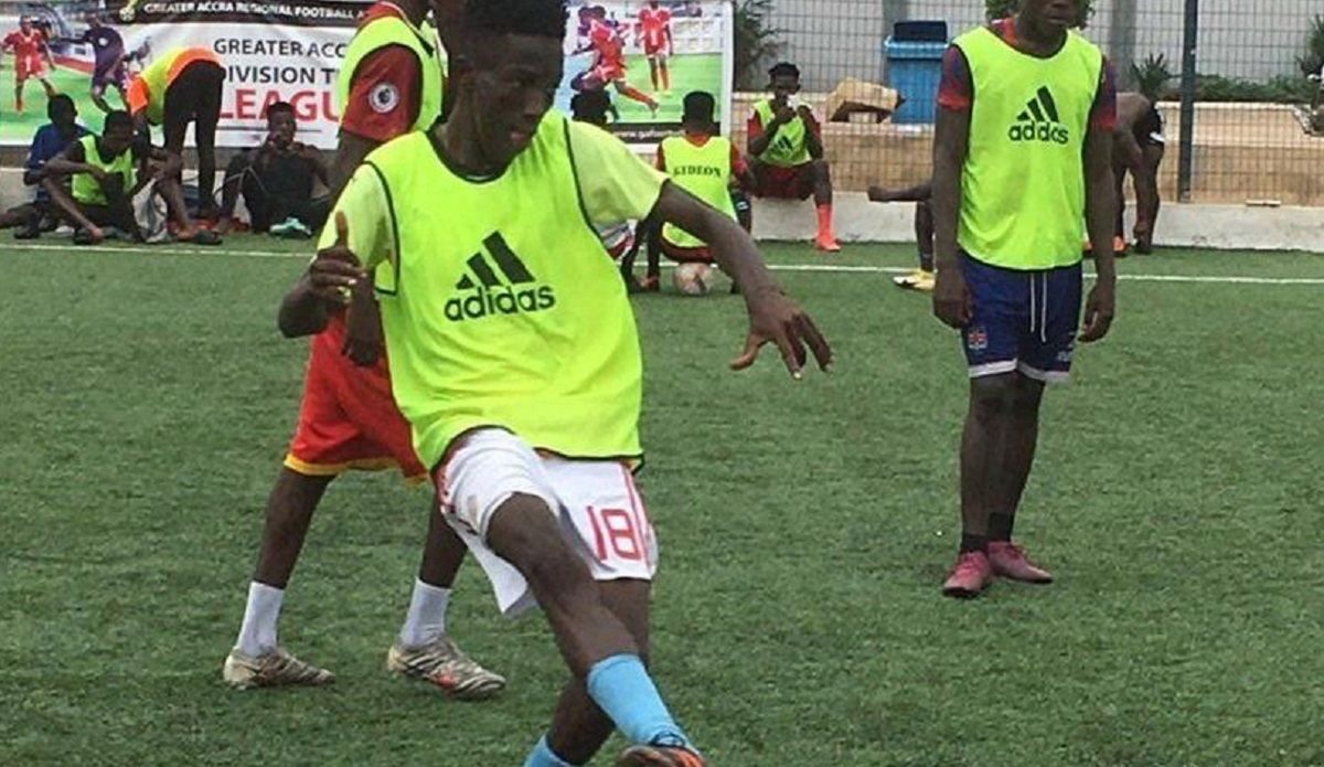 15-летний игрок оставил в дураках 5 защитников и забил гол: топ-клубы уже в очереди – видео 15-летний игрок оставил в дураках 5 защитников и забил гол: топ-клубы уже в очереди – видео