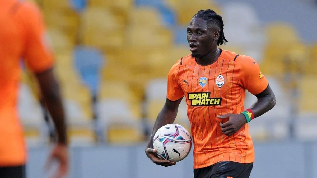 Де Дзербі і футболісти Шахтаря провідали Траоре після моторошної травми: фото - Спорт 24 Де Дзербі і футболісти Шахтаря провідали Траоре після моторошної травми: фото - Спорт 24