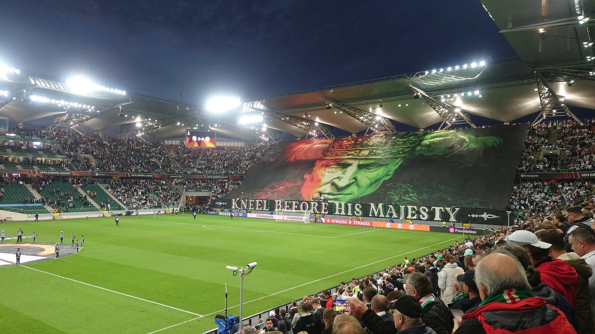 "На колени перед его величеством": фанаты Легии "потроллили" Лестер за поддержку BLM "На колени перед его величеством": фанаты Легии "потроллили" Лестер за поддержку BLM