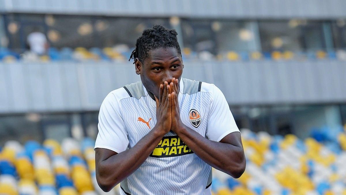 Прогнози невтішні: журналіст розкрив, на скільки вибув через травму Траоре - Спорт 24 Прогнози невтішні: журналіст розкрив, на скільки вибув через травму Траоре - Спорт 24