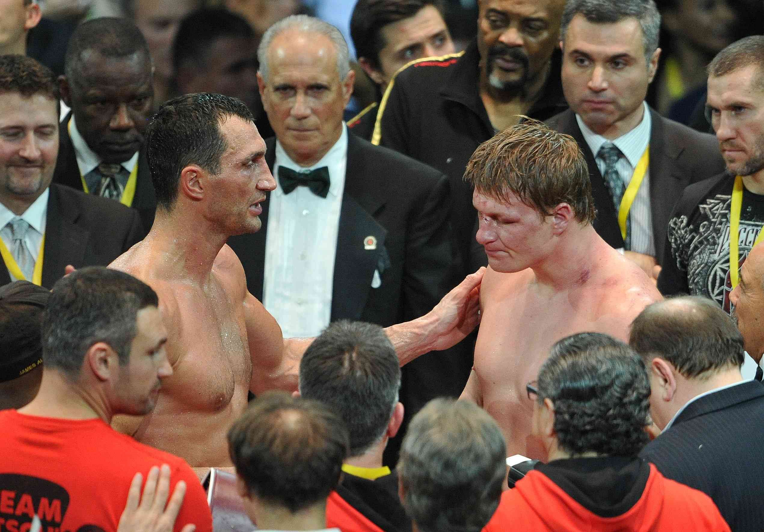 Капітуляція російського "вітязя": 8 років тому в Москві Кличко побив Повєткіна – відео - Спорт 24 Капітуляція російського "вітязя": 8 років тому в Москві Кличко побив Повєткіна – відео - Спорт 24