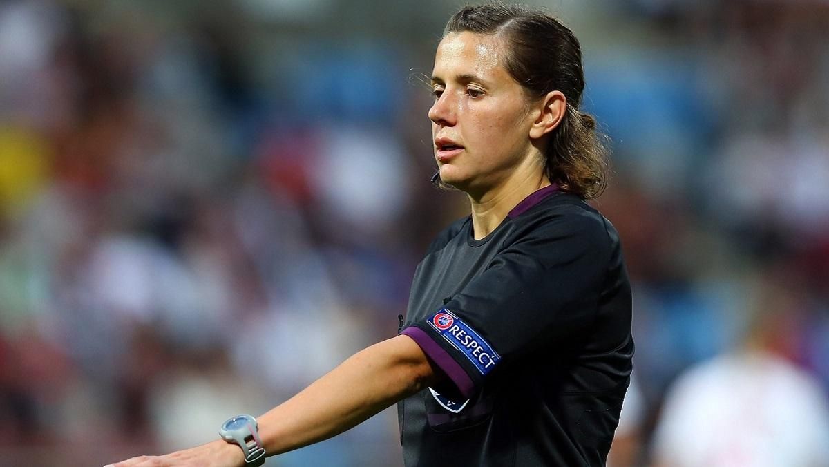 Суддівство українки Монзуль стане історичним для збірної Англії, – британські ЗМІ - Спорт 24 Суддівство українки Монзуль стане історичним для збірної Англії, – британські ЗМІ - Спорт 24