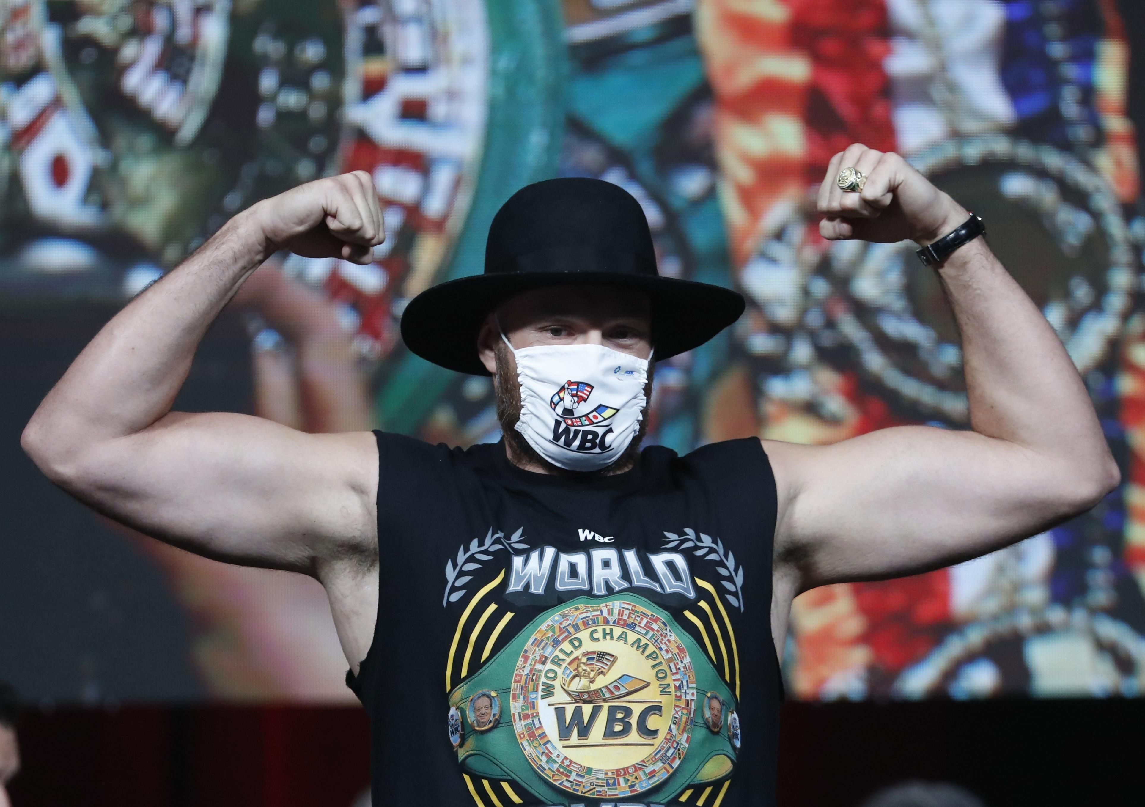 Ф'юрі і Уайлдер показали рекордну вагу в кар'єрі перед мегабоєм: відео - новини боксу - Спорт 24 Ф'юрі і Уайлдер показали рекордну вагу в кар'єрі перед мегабоєм: відео - новини боксу - Спорт 24