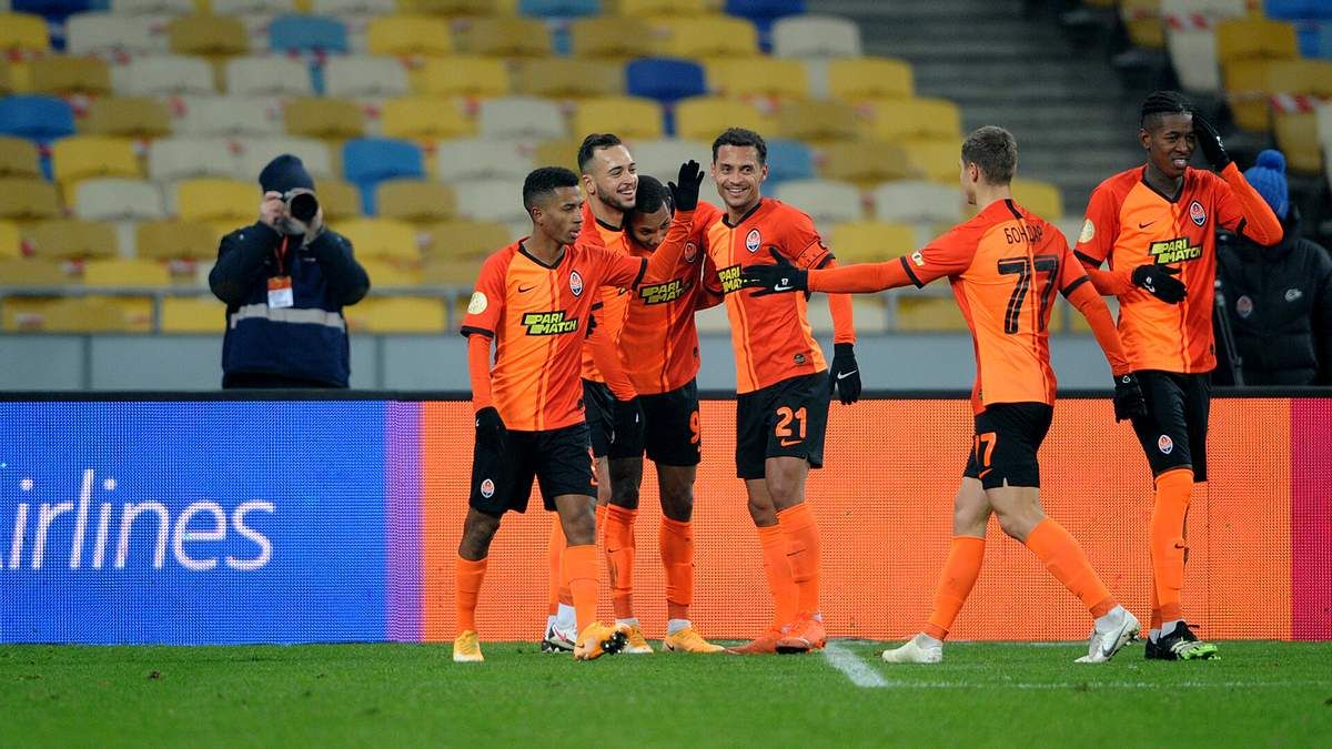 Шахтер заработал больше 2 миллиардов гривен за прошлый сезон: "горняки" опубликовали отчет Шахтер заработал больше 2 миллиардов гривен за прошлый сезон: "горняки" опубликовали отчет