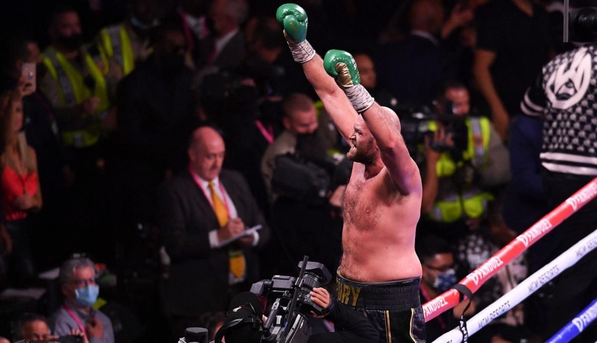 Фьюри чуть не сломал ногу в победном бою с Уайлдером Фьюри чуть не сломал ногу в победном бою с Уайлдером