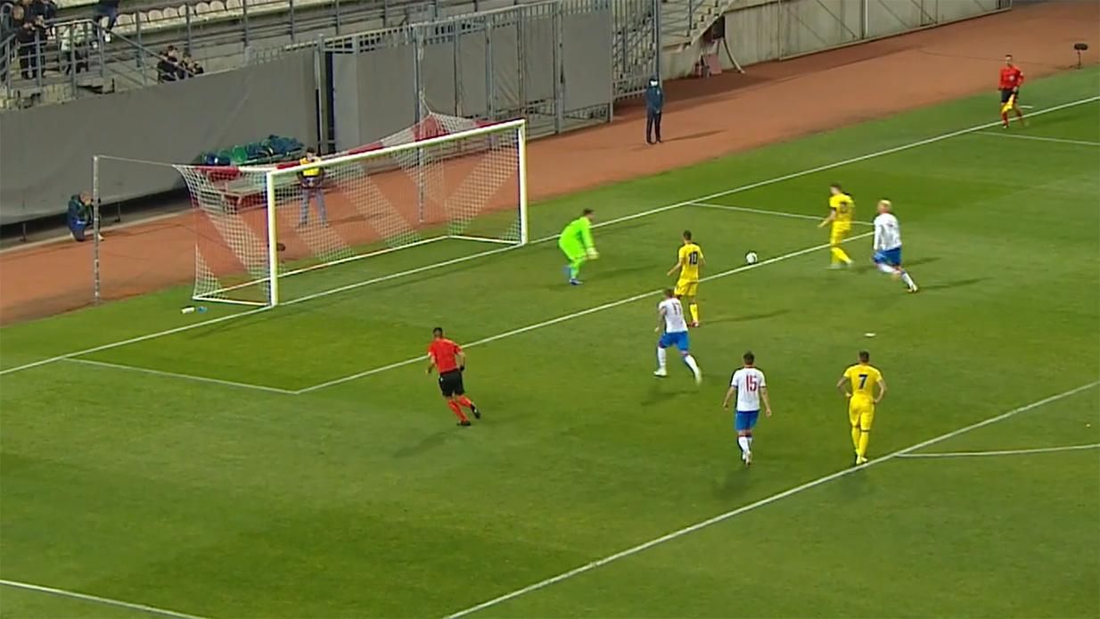 Судаков и Бондаренко не забили пенальти в стиле Месси и Суареса в матче сборной Украины: видео Судаков и Бондаренко не забили пенальти в стиле Месси и Суареса в матче сборной Украины: видео