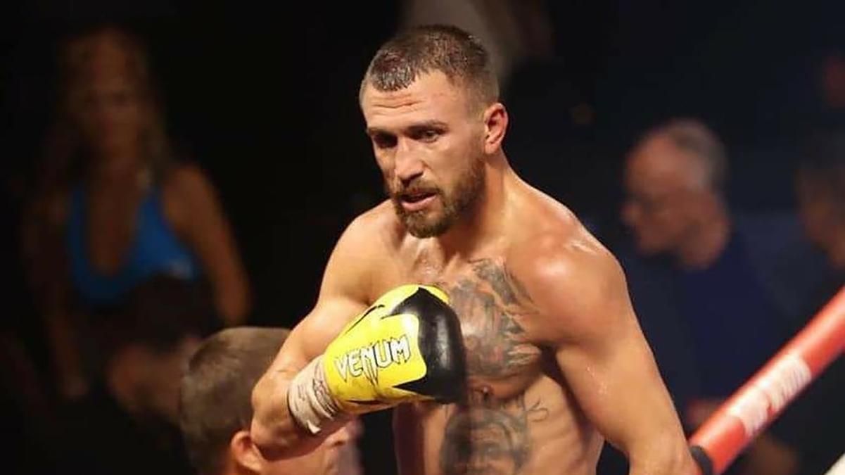 Ломаченко відправився в США на підготовку до бою з Коммі - новини боксу - Спорт 24 Ломаченко відправився в США на підготовку до бою з Коммі - новини боксу - Спорт 24