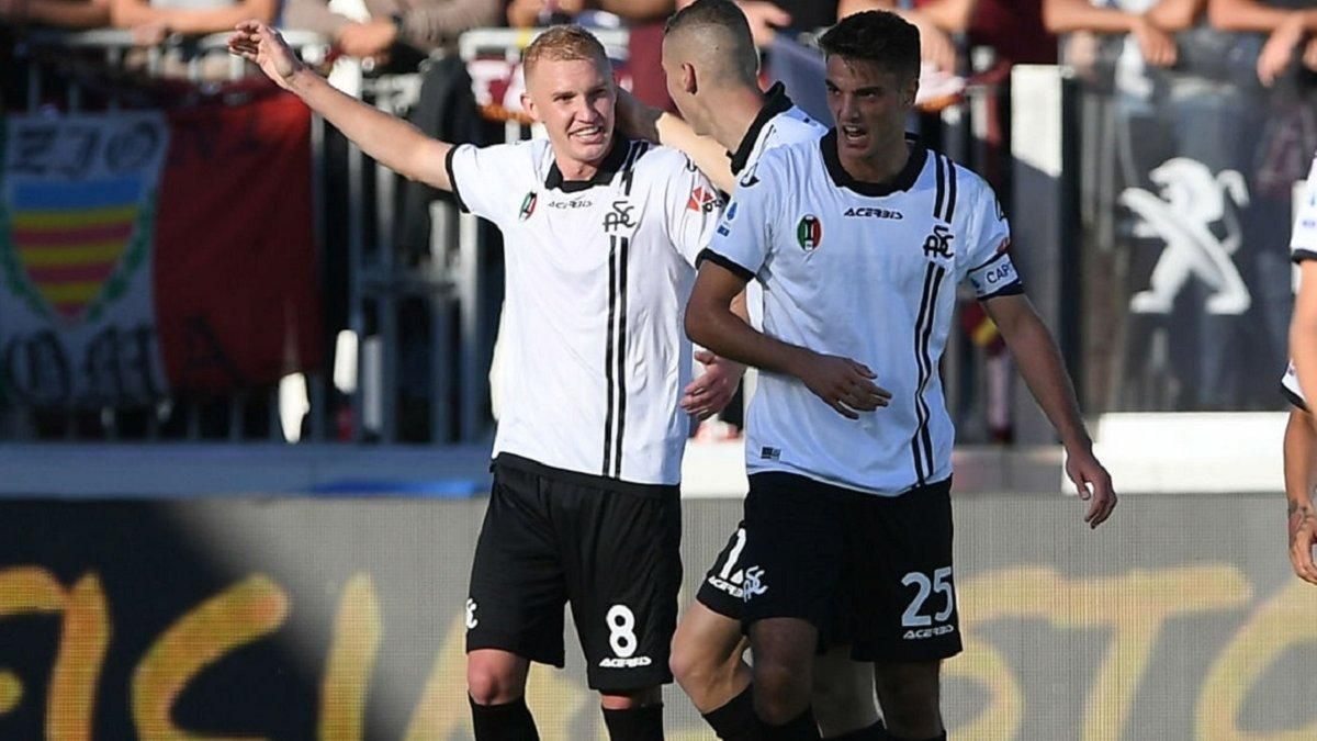 Коваленко визнаний найкращим гравцем Спеції у матчі Серії А - Спорт 24 Коваленко визнаний найкращим гравцем Спеції у матчі Серії А - Спорт 24