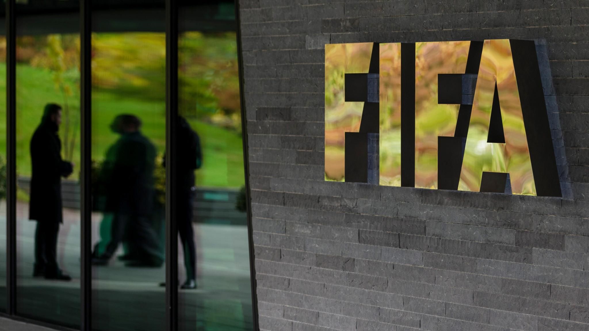 Розкол у футболі: європейські асоціації планують вийти з ФІФА на знак протесту - Спорт 24