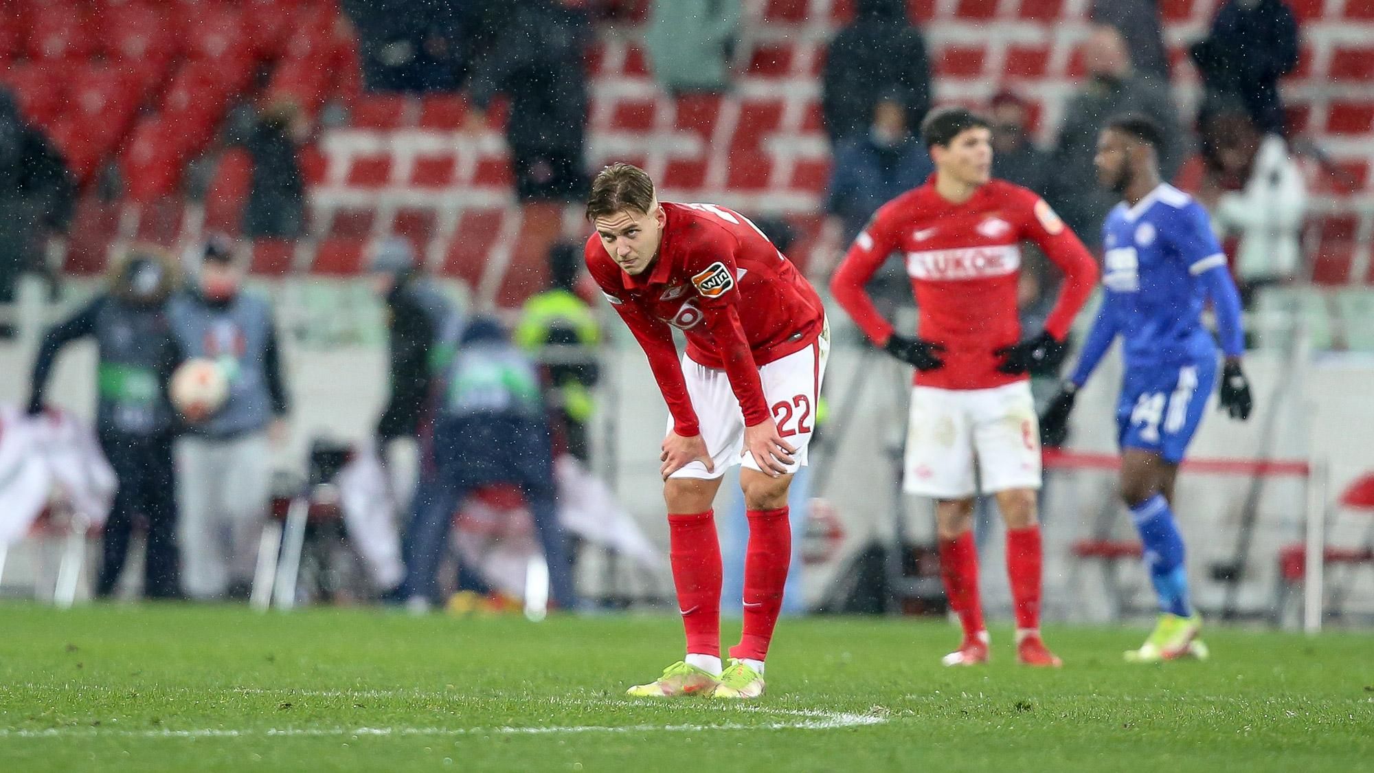 Украинский комментатор в прямом эфире матча Лиги Европы назвал Россию оккупантом: видео Украинский комментатор в прямом эфире матча Лиги Европы назвал Россию оккупантом: видео