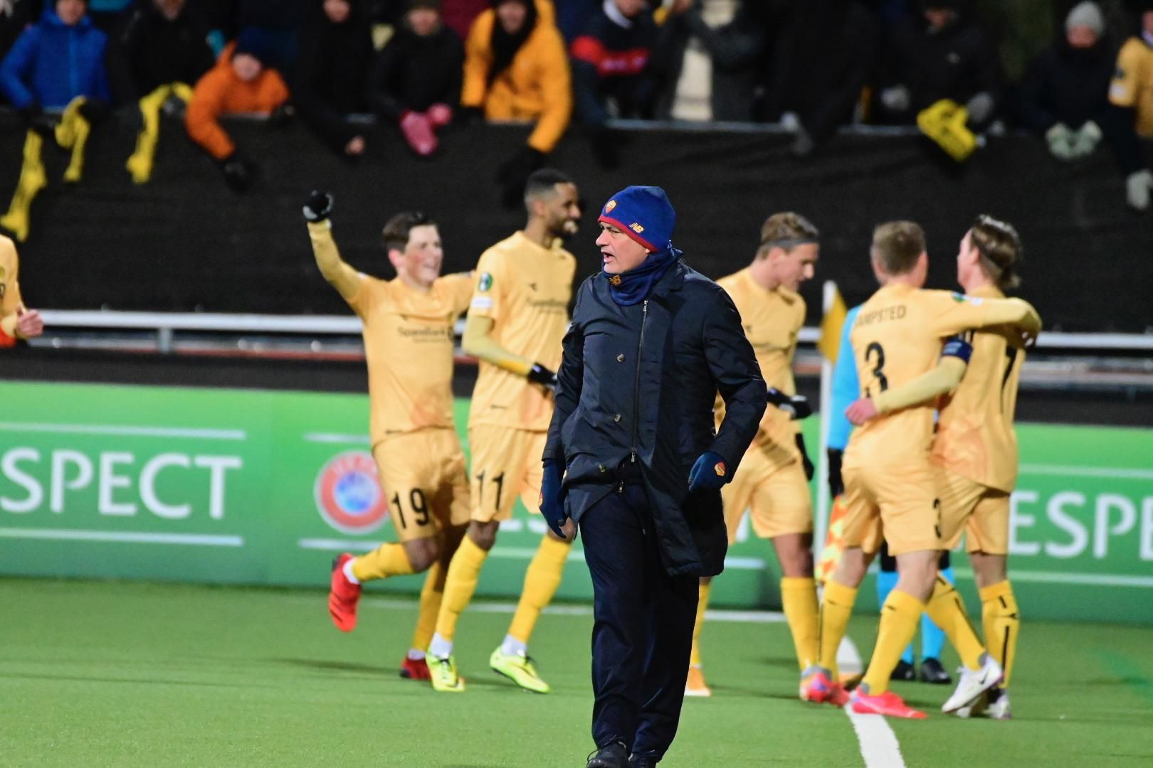 Моуринью в нокауте: норвежский Буде/Глимт сенсационно разгромил Рому со счетом 6: 1 – видео Моуринью в нокауте: норвежский Буде/Глимт сенсационно разгромил Рому со счетом 6: 1 – видео