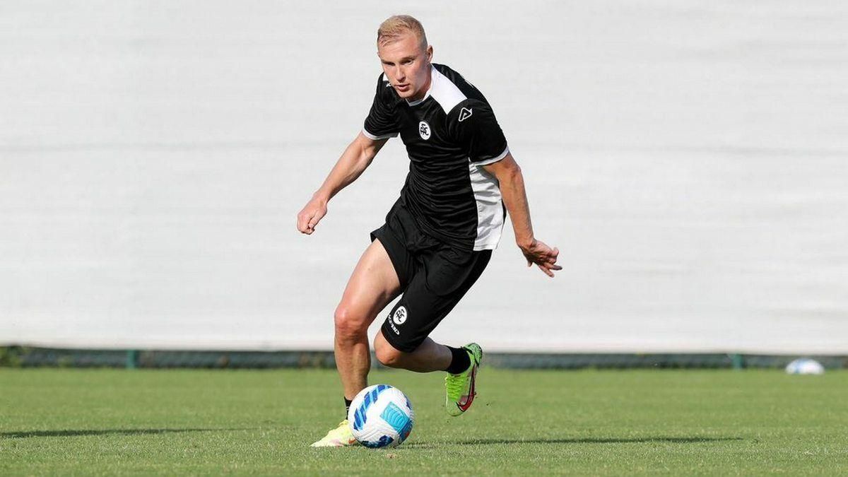 Коваленко – один из лучших игроков Специи в матче Серии А Коваленко – один из лучших игроков Специи в матче Серии А