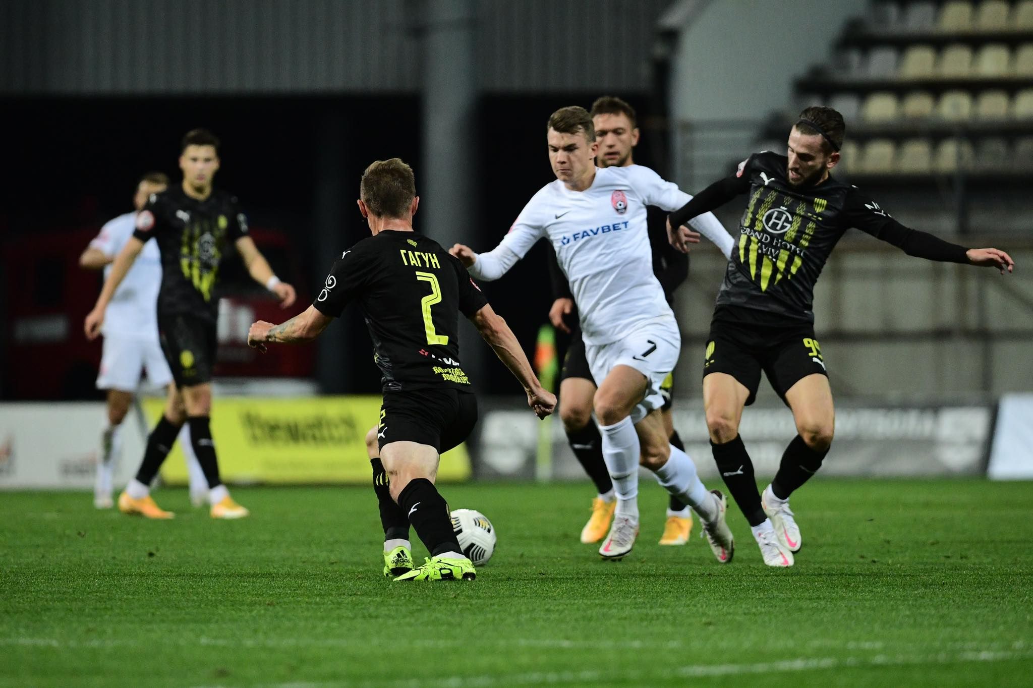 Заря в дополнительное время выбила Рух из Кубка Украины благодаря дублю Шахаба: видео Заря в дополнительное время выбила Рух из Кубка Украины благодаря дублю Шахаба: видео