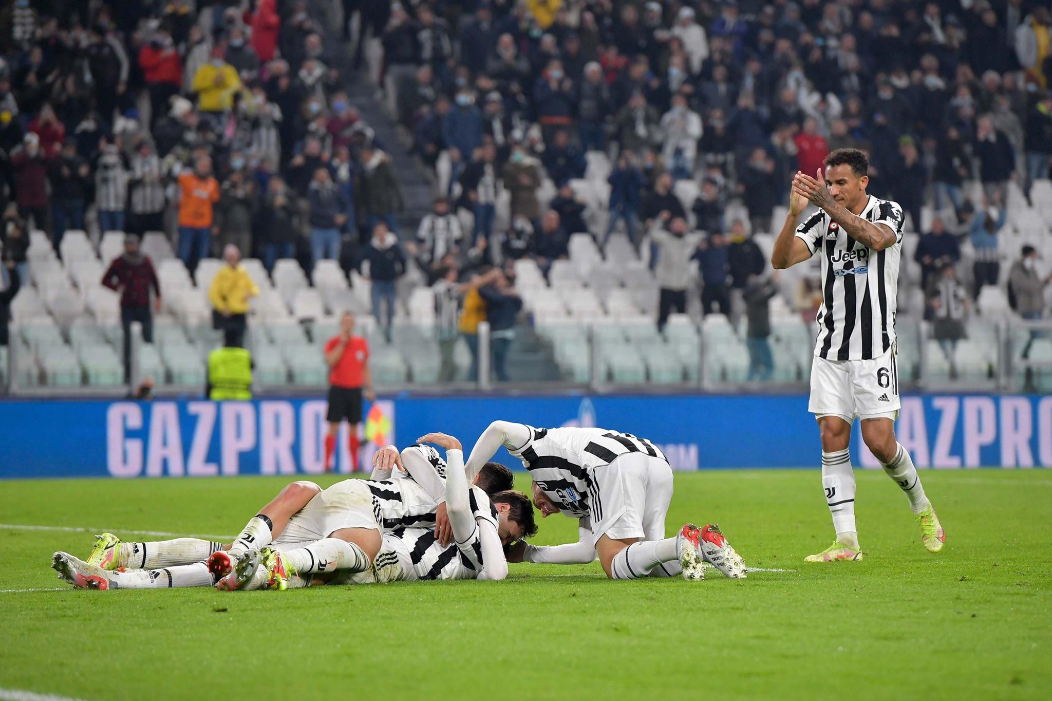 Ювентус та Баварія першими вийшли в плей-офф Ліги чемпіонів - Спорт 24 Ювентус та Баварія першими вийшли в плей-офф Ліги чемпіонів - Спорт 24