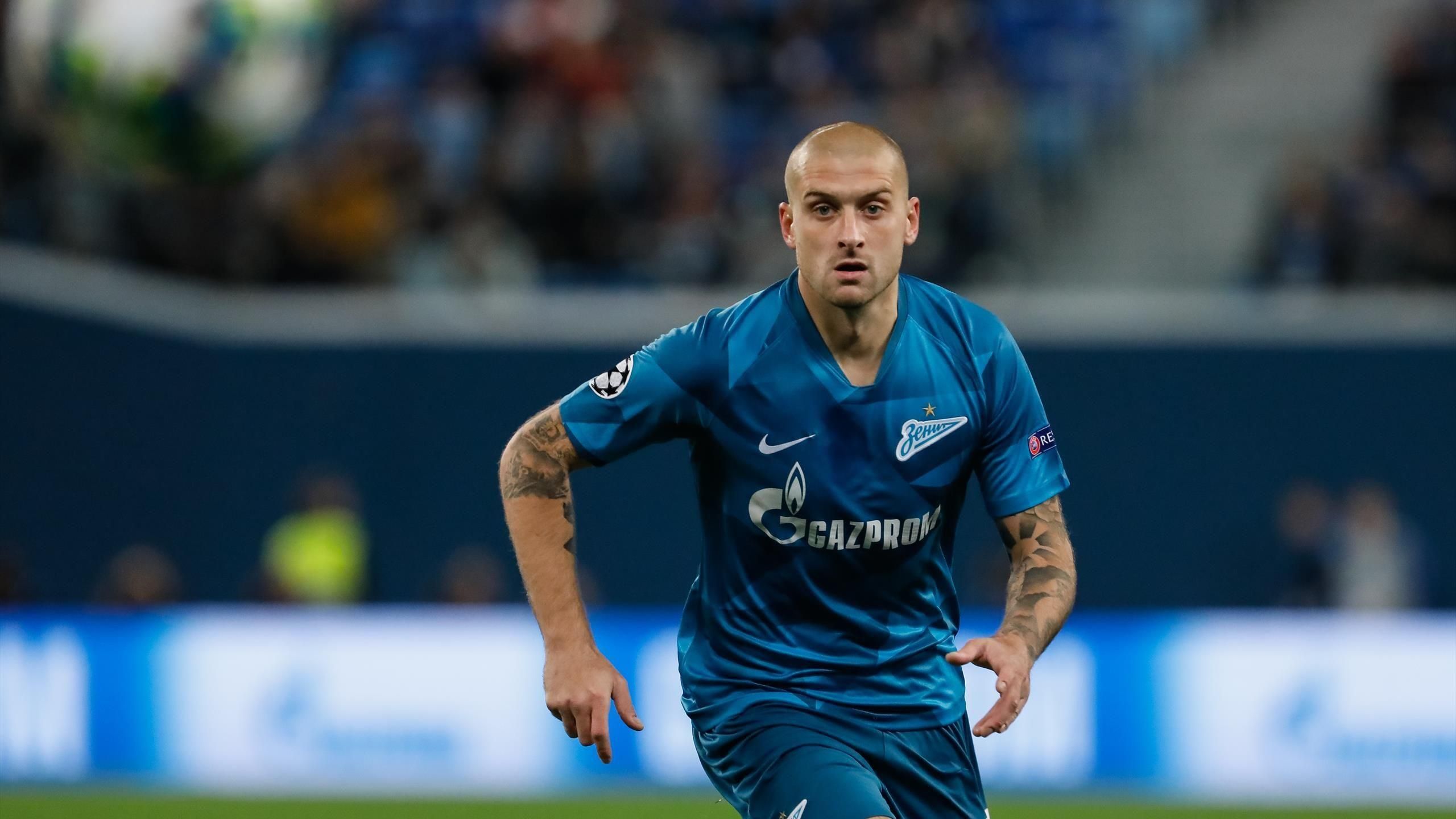 Ракицкий больше не нужен чемпиону России: футболист готов вернуться в Украину Ракицкий больше не нужен чемпиону России: футболист готов вернуться в Украину