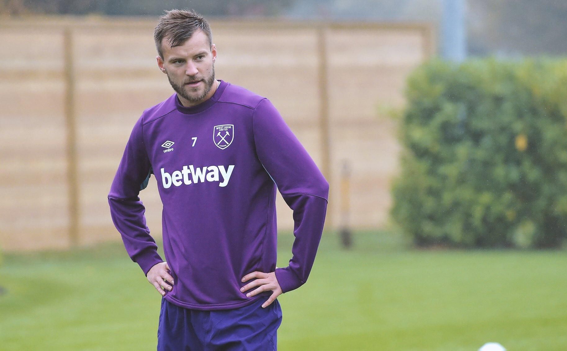 Ярмоленко травмировался накануне ключевого матча за выход на ЧМ-2022: что случилось Ярмоленко травмировался накануне ключевого матча за выход на ЧМ-2022: что случилось