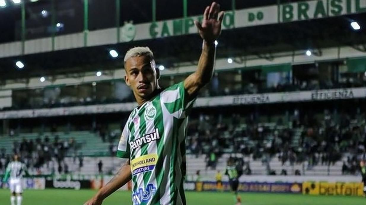 Металлист усилился воспитанником Сан-Паулу Паулиньо. Металлист усилился воспитанником Сан-Паулу Паулиньо.