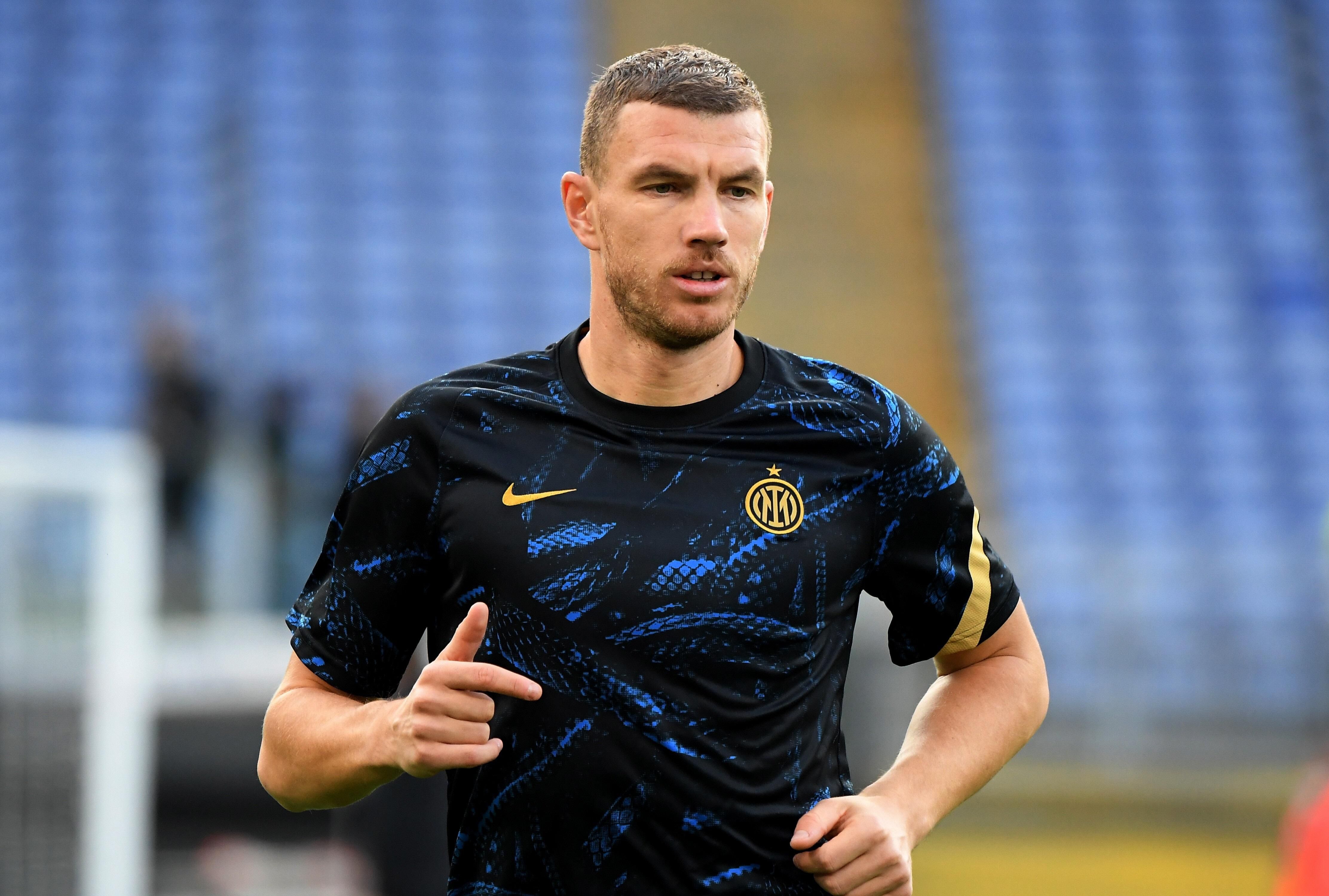 Лідер збірної Боснії може пропустити вирішальний матч проти України: причина - Спорт 24 Лідер збірної Боснії може пропустити вирішальний матч проти України: причина - Спорт 24