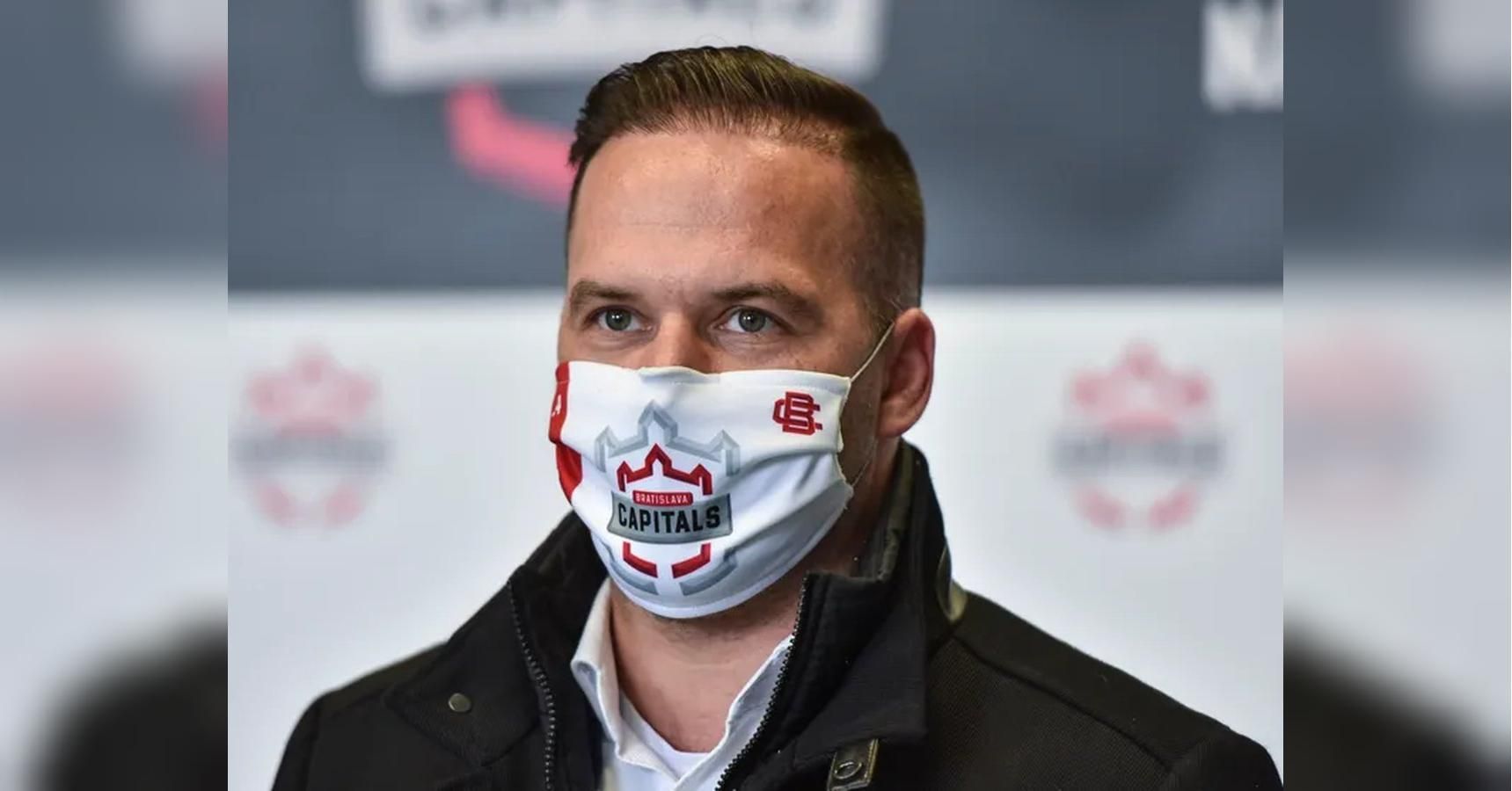 Жесть в мире хоккея: в европейском клубе умерли спортсмен и гендиректор Жесть в мире хоккея: в европейском клубе умерли спортсмен и гендиректор