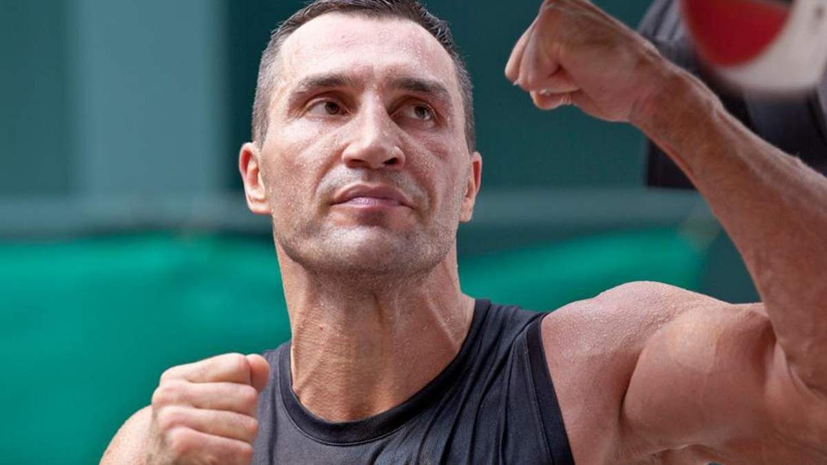 Пока вы мерзнете: Владимир Кличко загорает на пляже в Калифорнии – фото Пока вы мерзнете: Владимир Кличко загорает на пляже в Калифорнии – фото