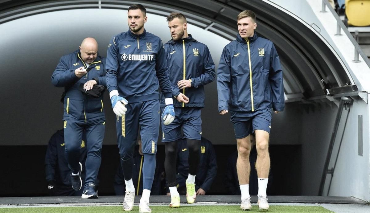 Без двоих ключевых игроков, но с Малиновским: заявка сборной Украины на матч с Болгарией Без двоих ключевых игроков, но с Малиновским: заявка сборной Украины на матч с Болгарией