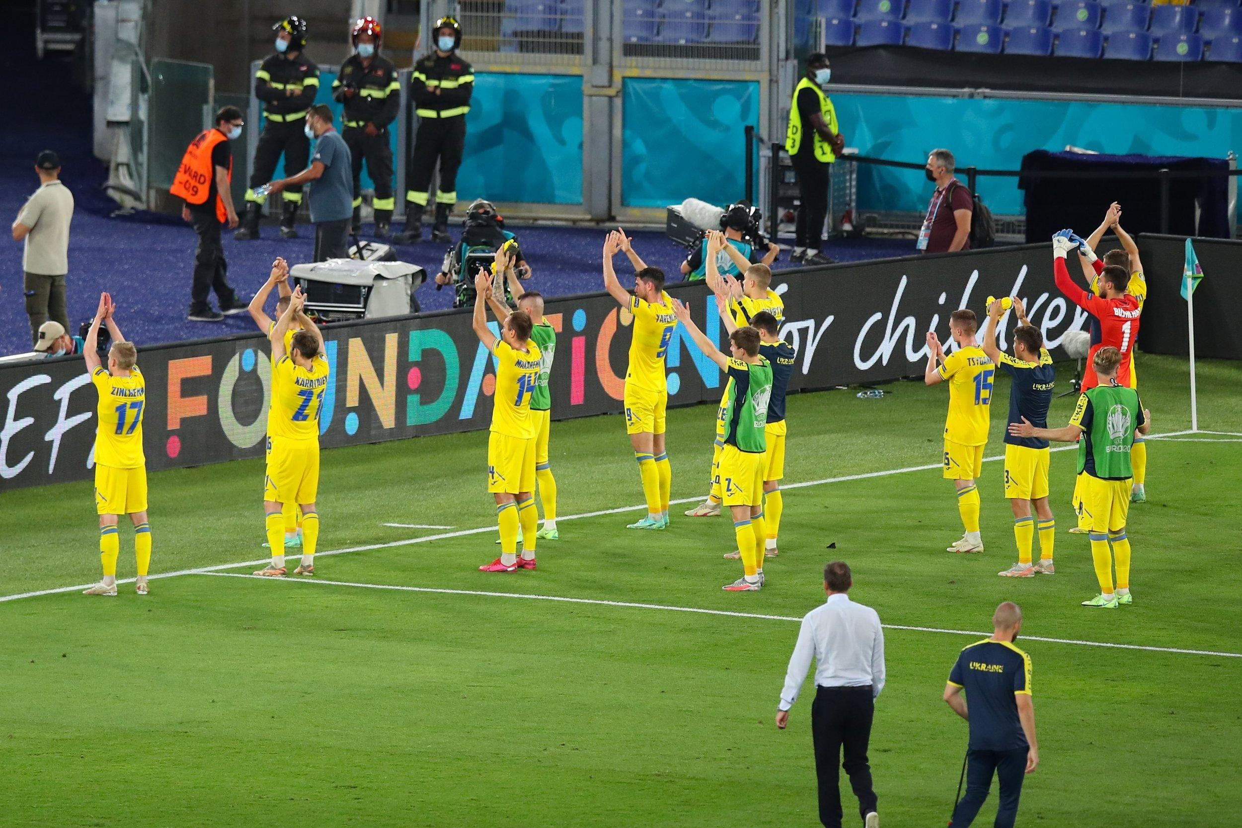 Футболисты сборной Украины пригласили фанатов на стадион в матче с Болгарией: яркое видео