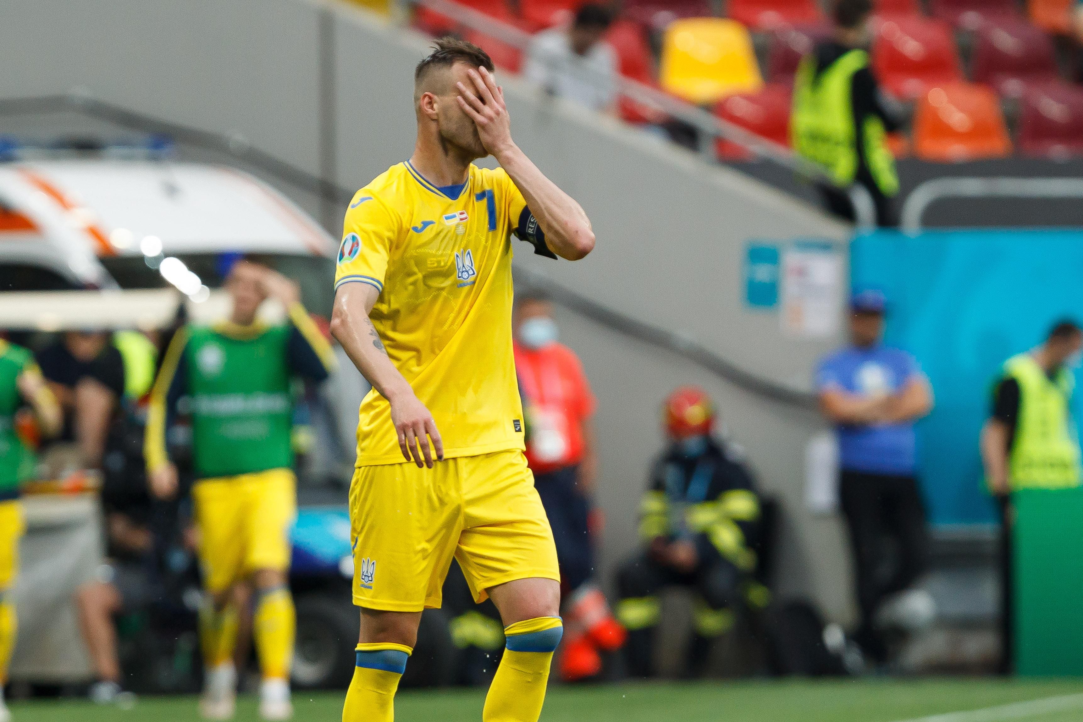 Украина сенсационно первой пропустила гол в матче с Болгарией: видео