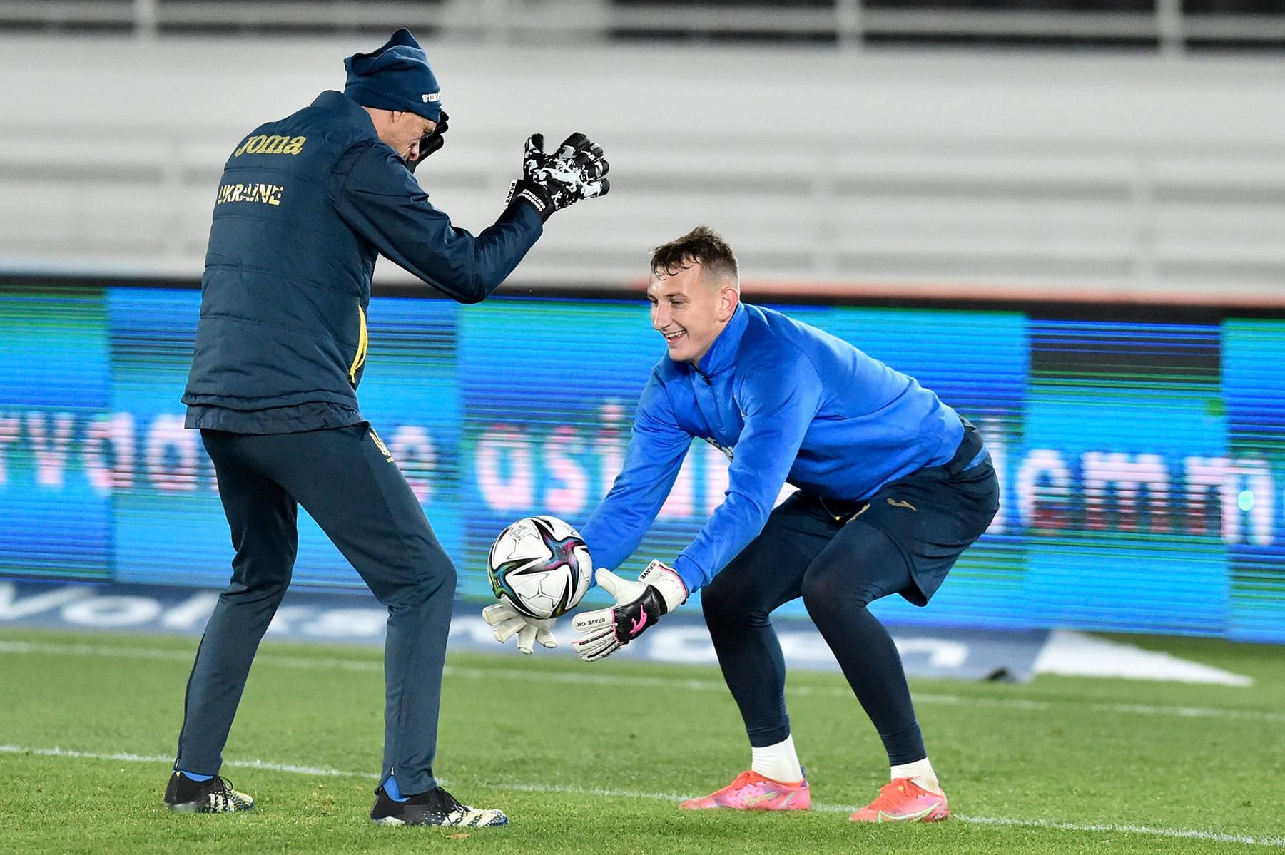 Різник дебютував за збірну України з футболу - Спорт 24 Різник дебютував за збірну України з футболу - Спорт 24