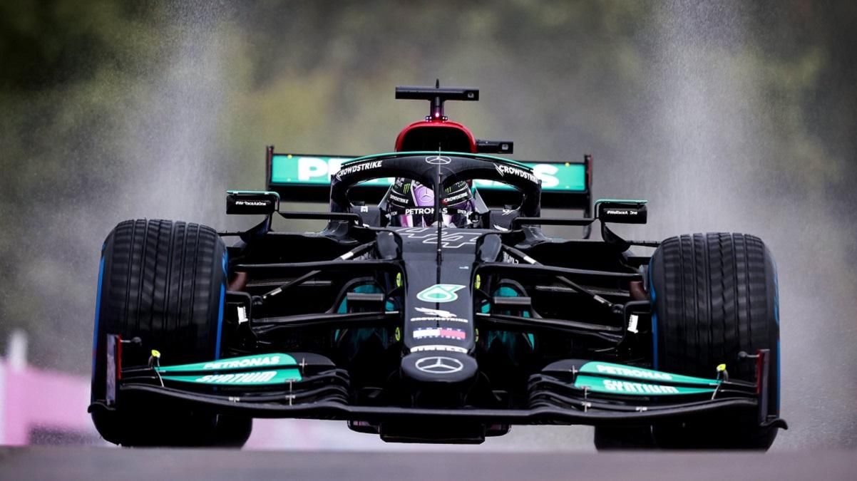 Результат Хэмилтона в квалификации гран-при Бразилии аннулирован: почему наказали британца Результат Хэмилтона в квалификации гран-при Бразилии аннулирован: почему наказали британца