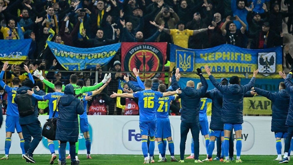 Футболисты сборной Украины попали в символическую команду отбора на ЧМ-2022