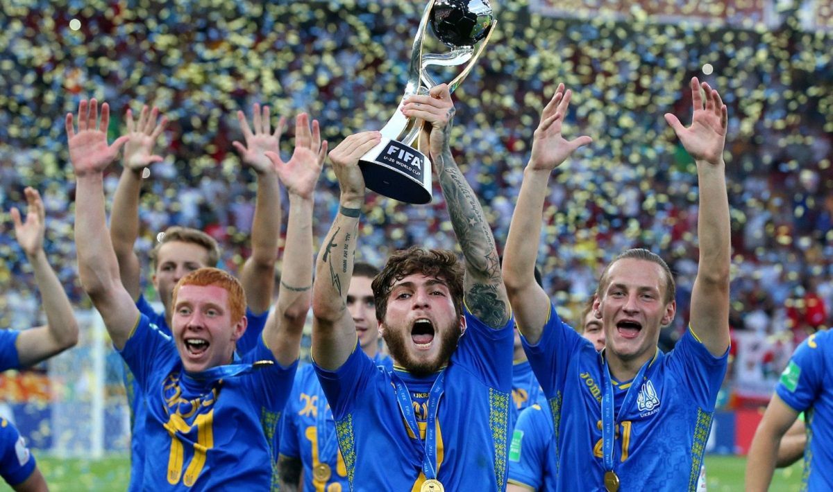 Досі тримаю руку на серці під час гімну України, – гравець Динамо після зміни громадянства - новини Динамо - Спорт 24 Досі тримаю руку на серці під час гімну України, – гравець Динамо після зміни громадянства - новини Динамо - Спорт 24