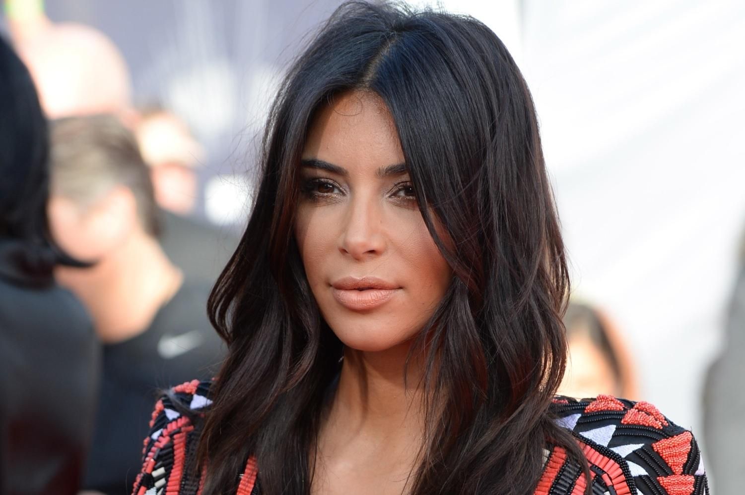 Кім Кардашян врятувала афганських футболісток, яких могли обезголовити таліби - Спорт 24 Кім Кардашян врятувала афганських футболісток, яких могли обезголовити таліби - Спорт 24