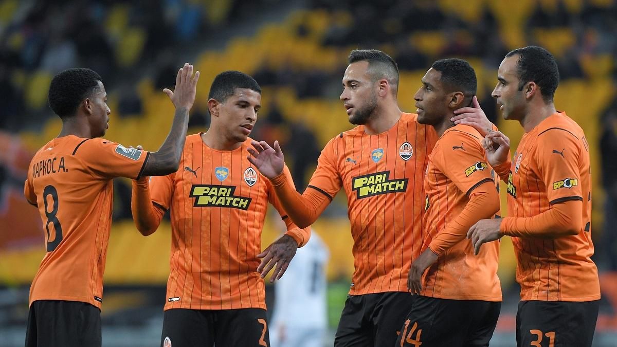 Оформили перемогу за три хвилини: Шахтар дотиснув Рух у складному матчі в Києві - Спорт 24 Оформили перемогу за три хвилини: Шахтар дотиснув Рух у складному матчі в Києві - Спорт 24