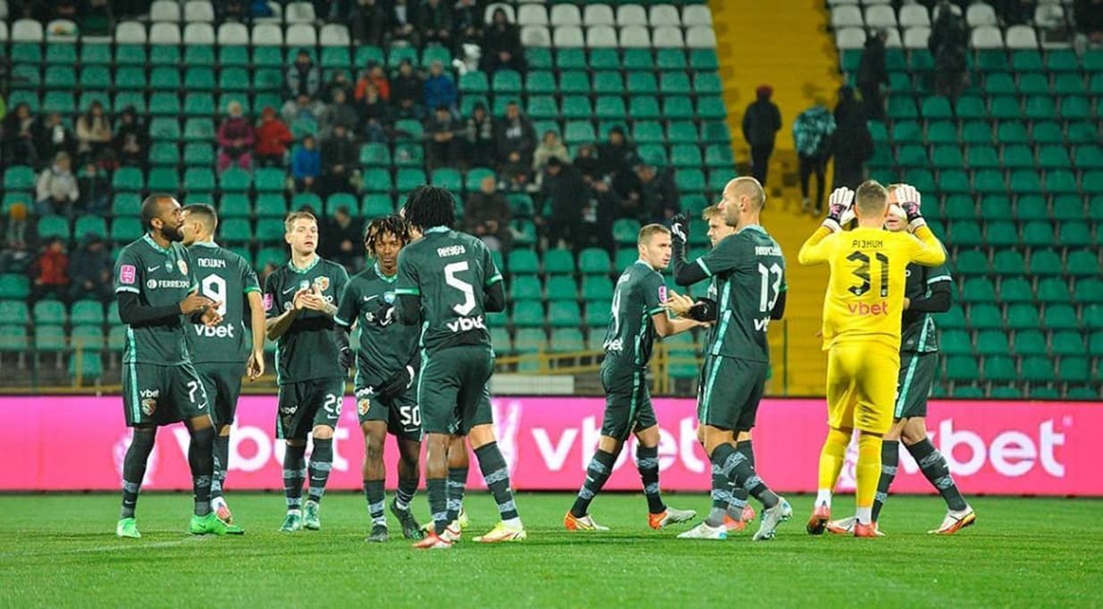 Ворскла розтрощила Маріуполь, який догравав матч у меншості: відео 6 голів - Спорт 24 Ворскла розтрощила Маріуполь, який догравав матч у меншості: відео 6 голів - Спорт 24