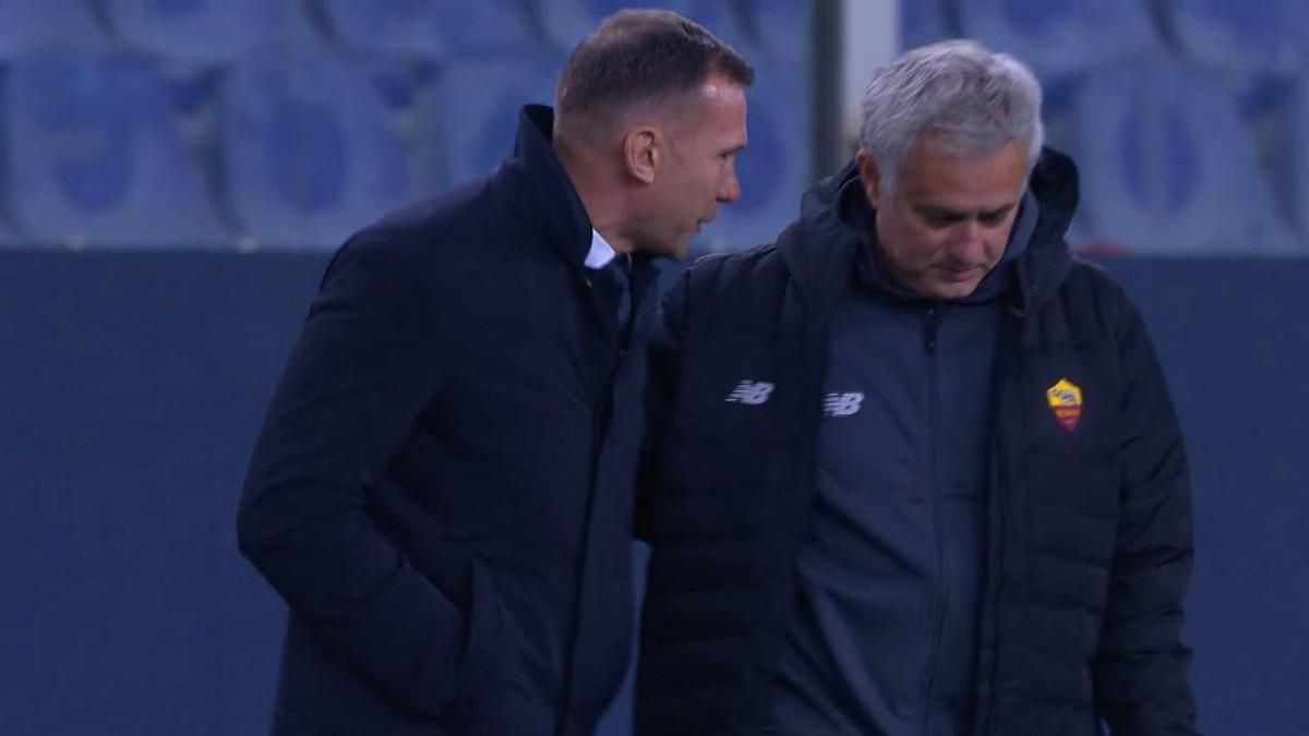 Шевченко подарував Моурінью пляшку вина перед своїм дебютом у Серії А - Спорт 24 Шевченко подарував Моурінью пляшку вина перед своїм дебютом у Серії А - Спорт 24