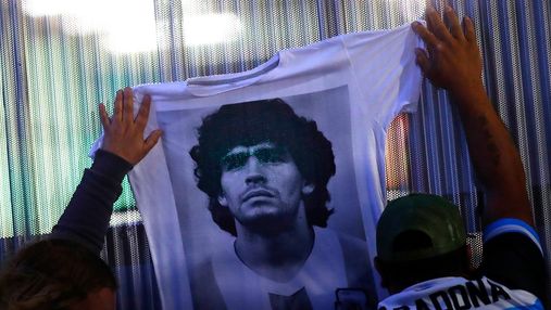 Марадону поховали без серця, – аргентинський журналіст поділився загадковими деталями 