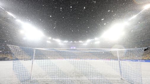 НСК "Олимпийский" засыпает снегом перед матчем Динамо – Бавария: невероятные фото и видео