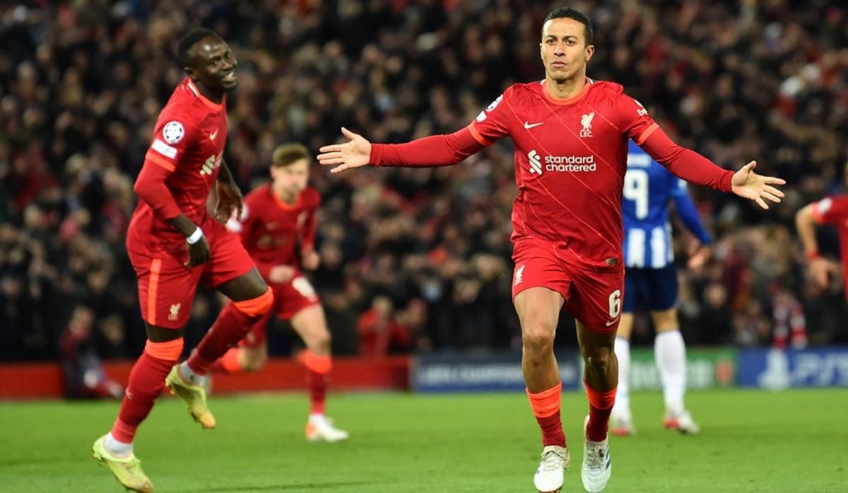 Тьяго більярдним ударом з дальньої відстані шокував Порту: відео голу Ліверпуля - Спорт 24 Тьяго більярдним ударом з дальньої відстані шокував Порту: відео голу Ліверпуля - Спорт 24