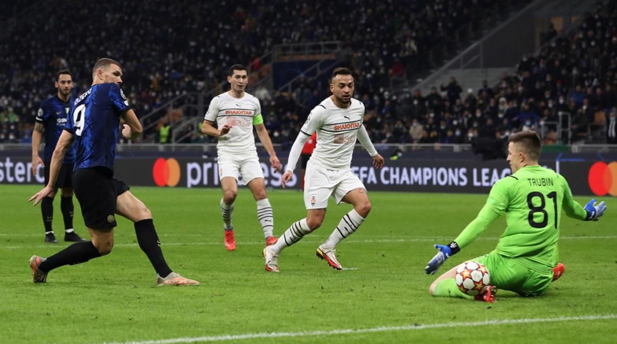 Джеко похвалил одного из игроков Шахтера: кто поразил автора дубля в ворота "горняков" Джеко похвалил одного из игроков Шахтера: кто поразил автора дубля в ворота "горняков"