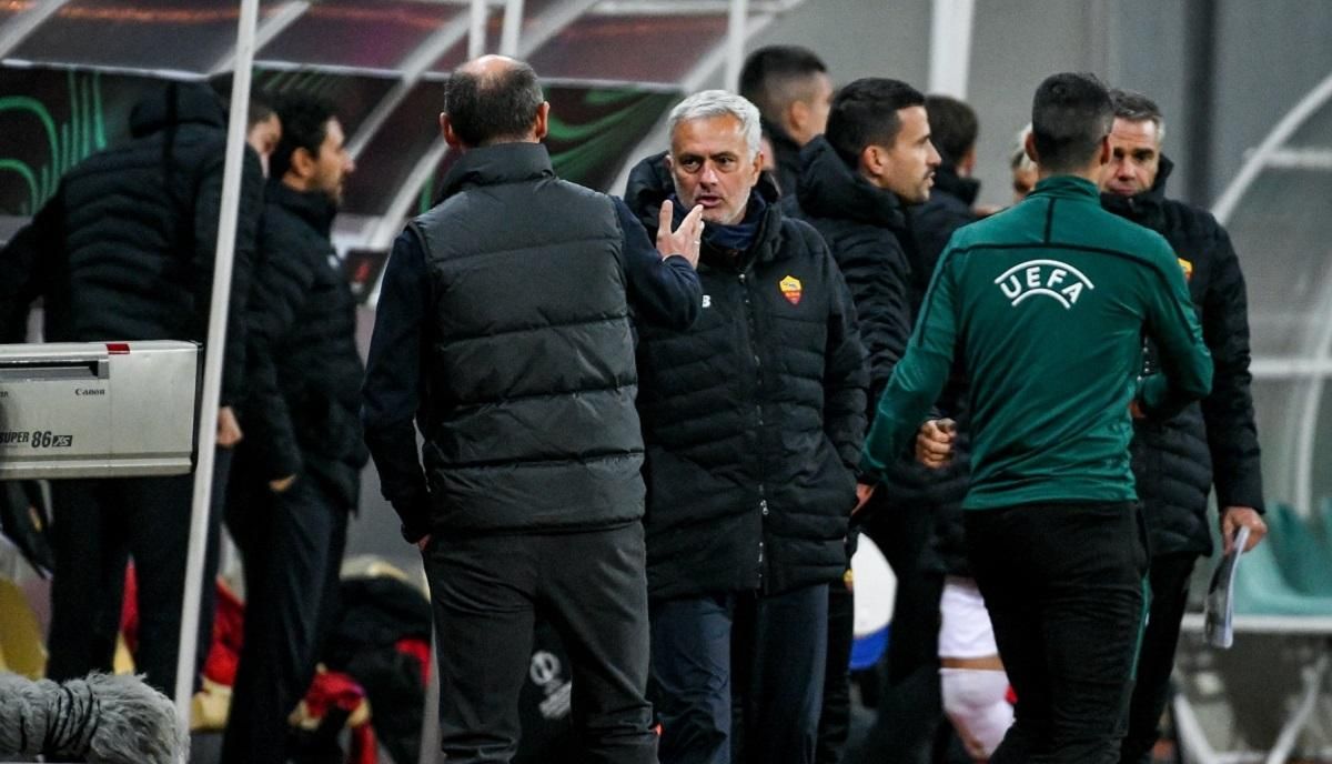 Ще пожаліли: Моурінью заявив, що Рома могла забити 6 або 7 голів у ворота Зорі - Спорт 24 Ще пожаліли: Моурінью заявив, що Рома могла забити 6 або 7 голів у ворота Зорі - Спорт 24