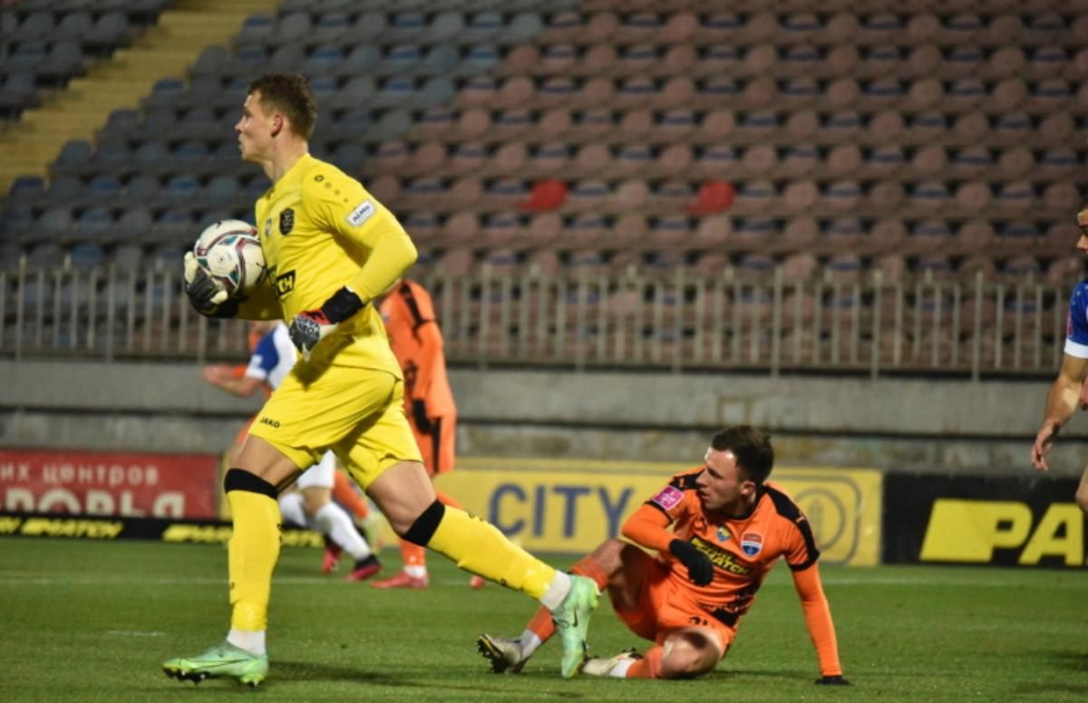 Арбитр со скандалом не засчитал эффектный гол Мариуполя в матче против Львова: видео эпизода Арбитр со скандалом не засчитал эффектный гол Мариуполя в матче против Львова: видео эпизода